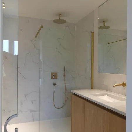 Luxury Tennis Gardens Zoute With Heated Swimming Pool At 200m From The With 2 Parking Places Apartamento *